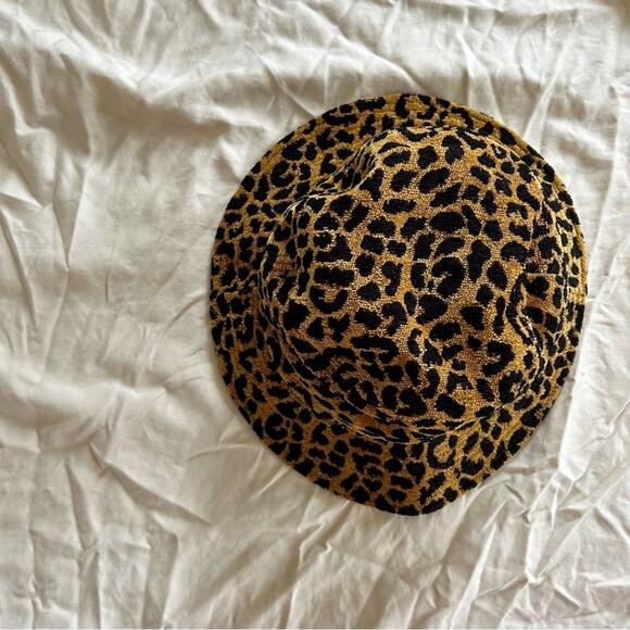 RE/DONE Bucket Hat— NWOT - Picture 2 of 4